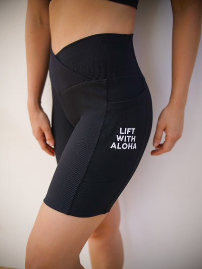 Ribbed Seamless Pocket Shorts